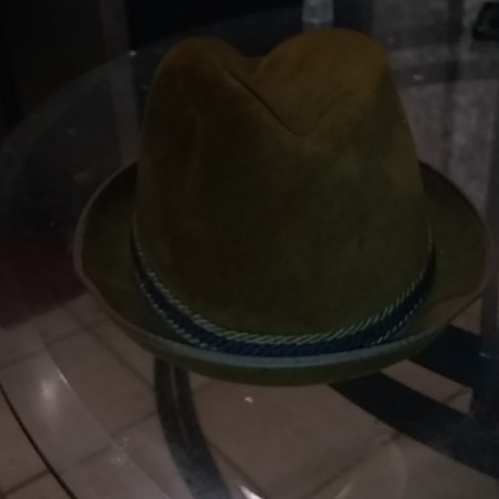Resistor hat - Picture 3 of 5